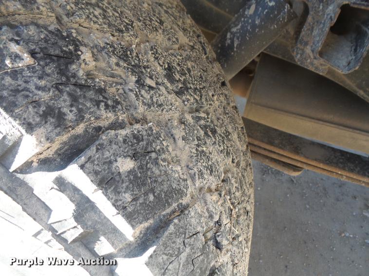 image for item DB2935 2010 Ford F150 XLT SuperCrew pickup truck