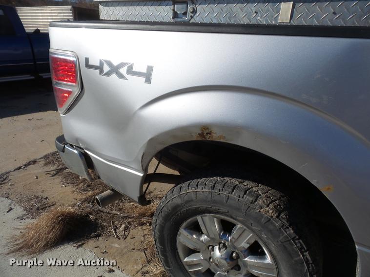 image for item DB2935 2010 Ford F150 XLT SuperCrew pickup truck