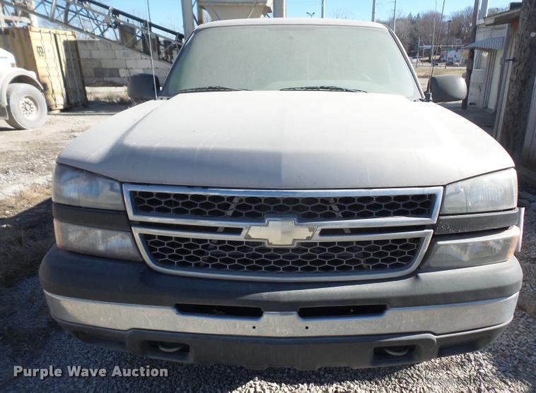 image for item DB2944 2007 Chevrolet Silverado 1500 pickup truck