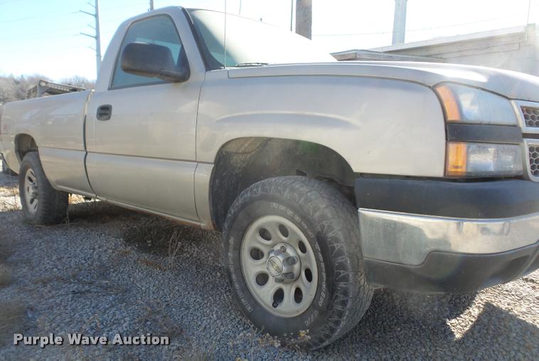 image for item DB2944 2007 Chevrolet Silverado 1500 pickup truck