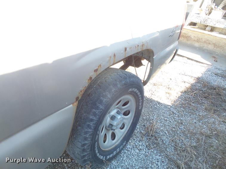 image for item DB2944 2007 Chevrolet Silverado 1500 pickup truck