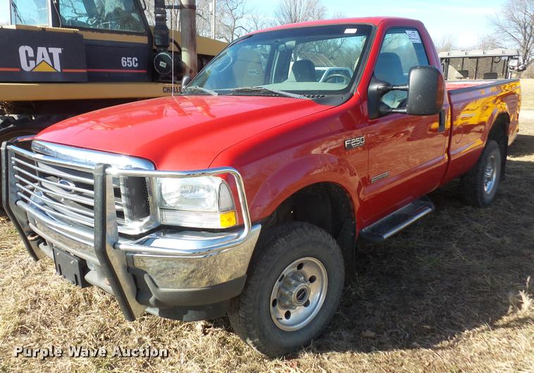 image for item DB2946 2004 Ford F250 Super Duty pickup truck
