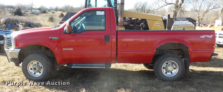 image for item DB2946 2004 Ford F250 Super Duty pickup truck