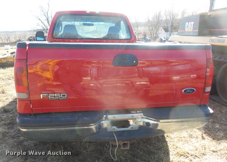 image for item DB2946 2004 Ford F250 Super Duty pickup truck