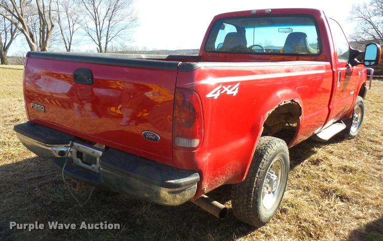 image for item DB2946 2004 Ford F250 Super Duty pickup truck