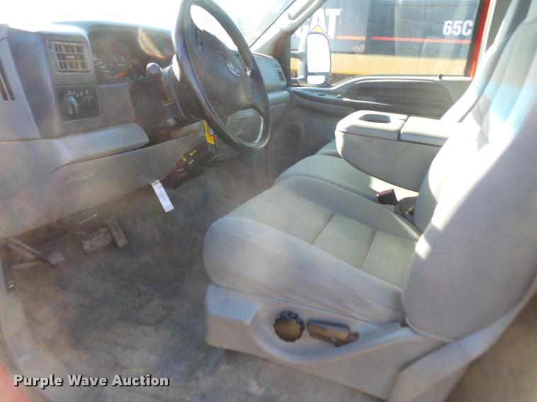 image for item DB2946 2004 Ford F250 Super Duty pickup truck