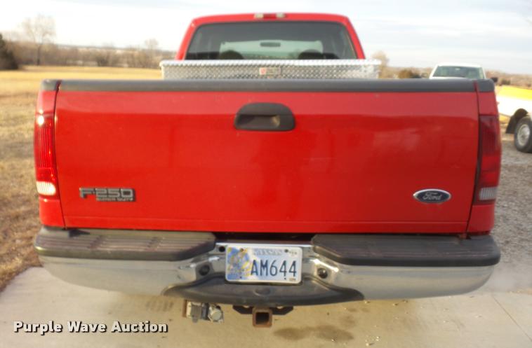 image for item DB2981 2001 Ford F250 Super Duty Crew Cab pickup truck