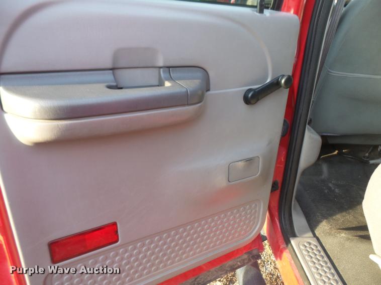 image for item DB2981 2001 Ford F250 Super Duty Crew Cab pickup truck