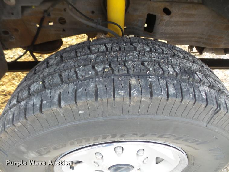 image for item DB2981 2001 Ford F250 Super Duty Crew Cab pickup truck