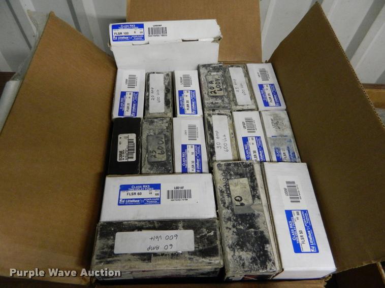 image for item DB9767 Assorted fuses