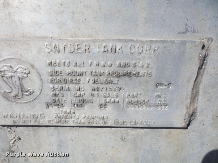 image for item DC9009 (2) fuel tanks