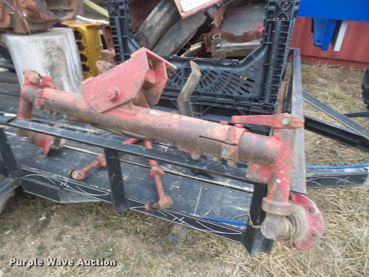 image for item DC9024 International 460 tractor