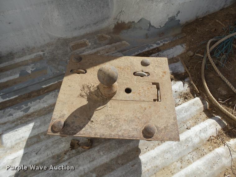 image for item DI9613 1996 Ford pickup truck bed