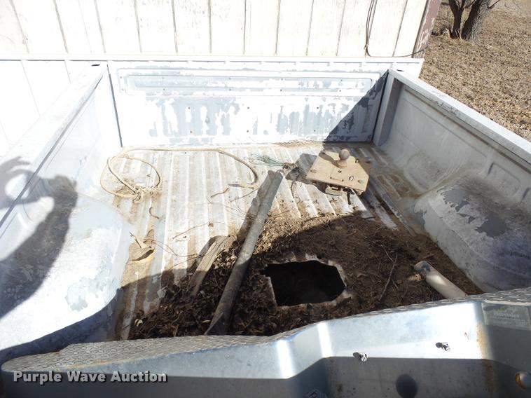 image for item DI9613 1996 Ford pickup truck bed