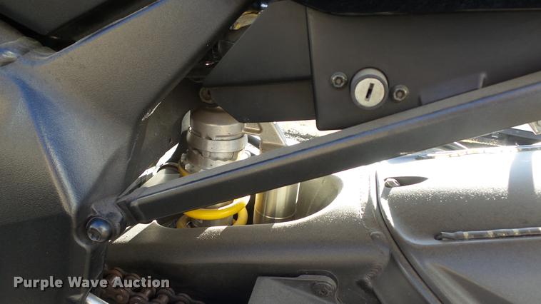 image for item DJ9298 2003 Yamaha YZF-R1 motorcycle