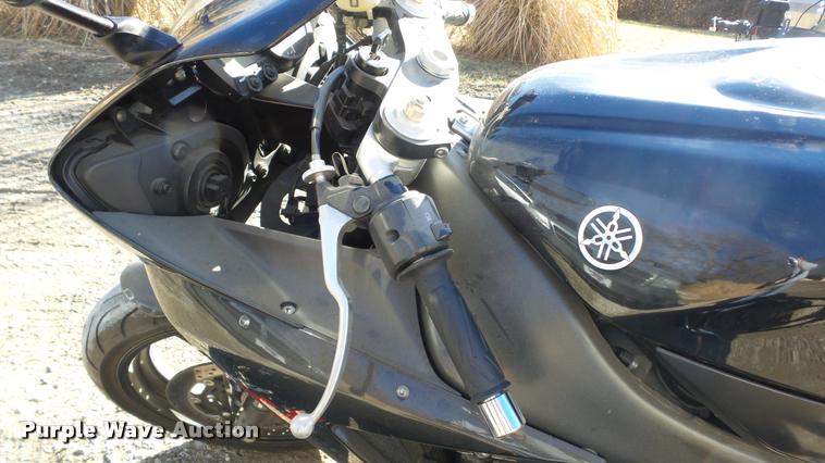 image for item DJ9298 2003 Yamaha YZF-R1 motorcycle