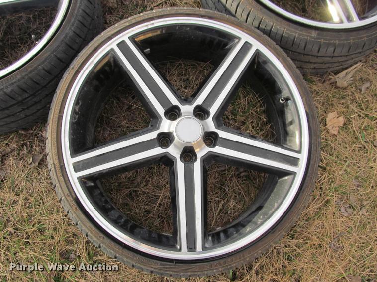 image for item DT9691 (2) tires and wheels