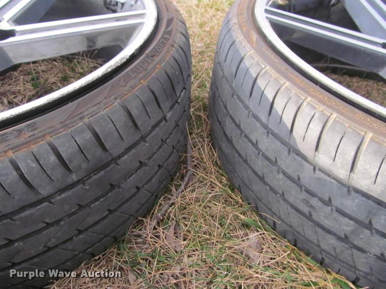 image for item DT9691 (2) tires and wheels