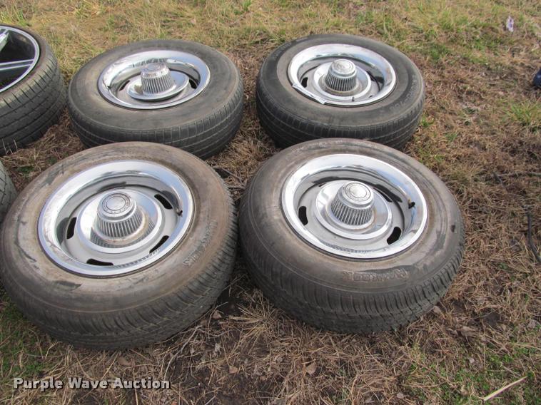 image for item DT9692 (4) Chevrolet Rally tires and wheels