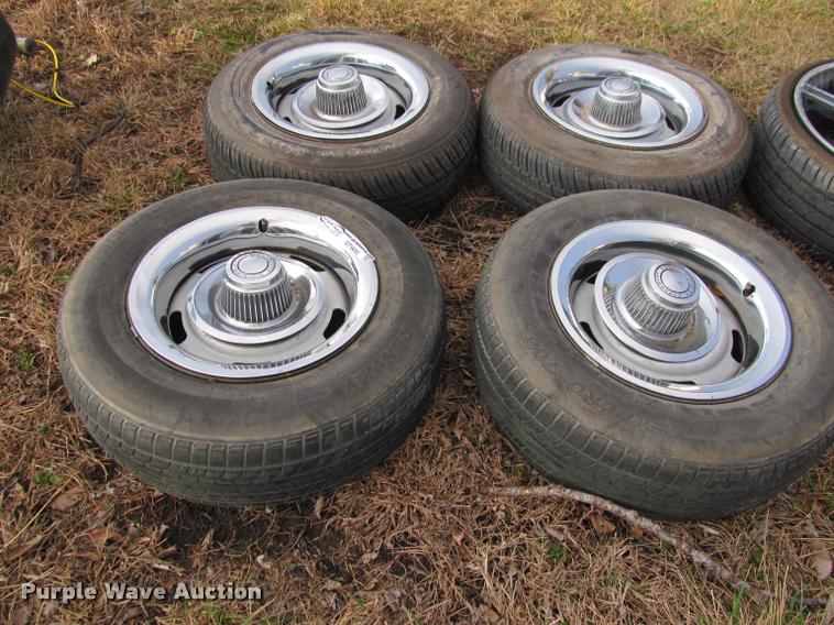 image for item DT9692 (4) Chevrolet Rally tires and wheels