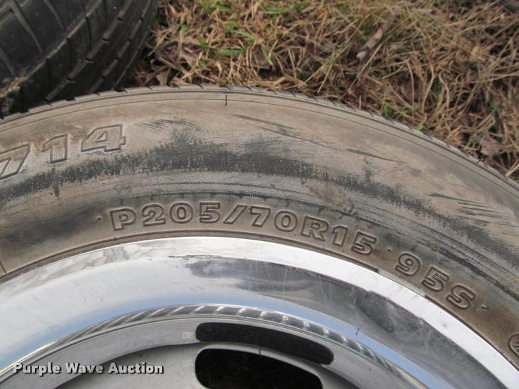 image for item DT9692 (4) Chevrolet Rally tires and wheels