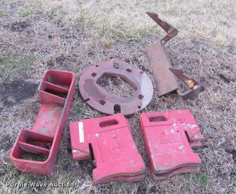 image for item DT9694 Tractor parts