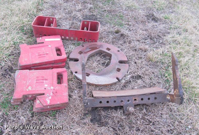 image for item DT9694 Tractor parts