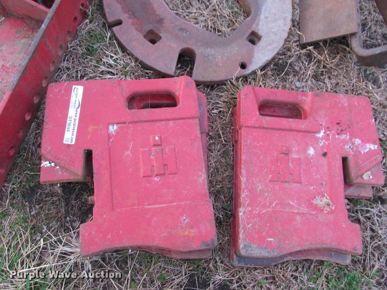 image for item DT9694 Tractor parts
