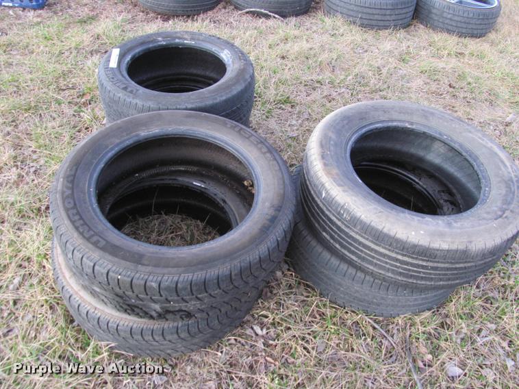 image for item DT9695 (6) car tires