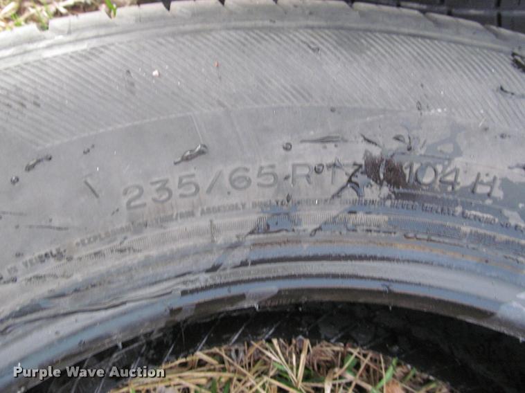 image for item DT9695 (6) car tires