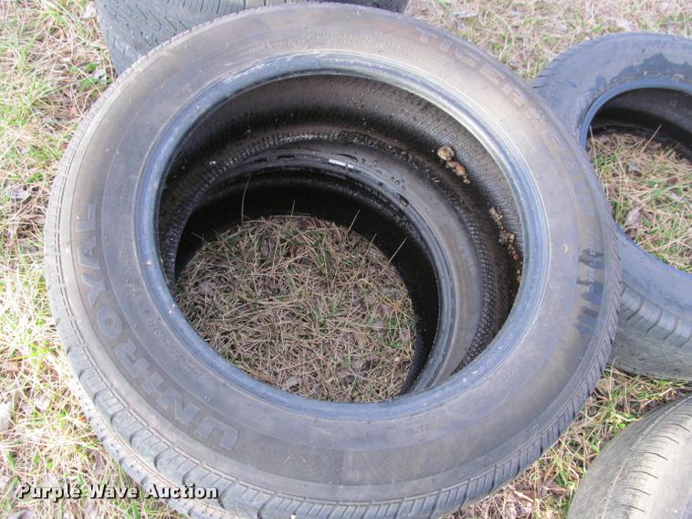 image for item DT9695 (6) car tires