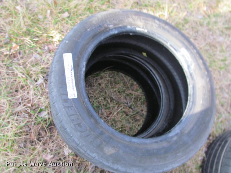 image for item DT9695 (6) car tires