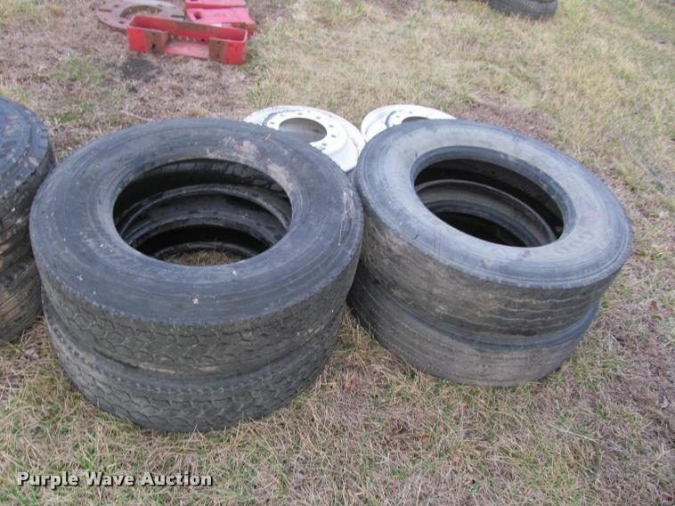 image for item DT9697 Truck tires and wheels