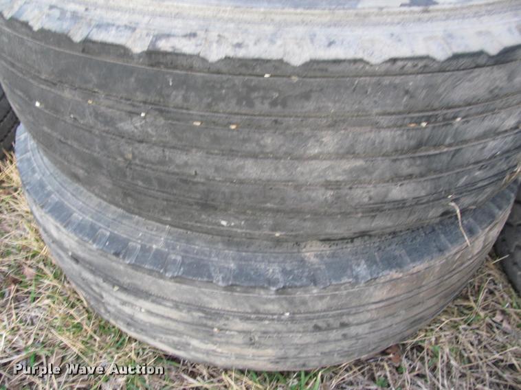 image for item DT9697 Truck tires and wheels