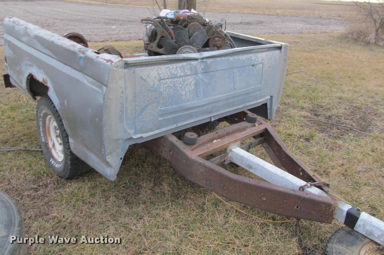 image for item DT9699 1991 Ford pickup truck bed trailer
