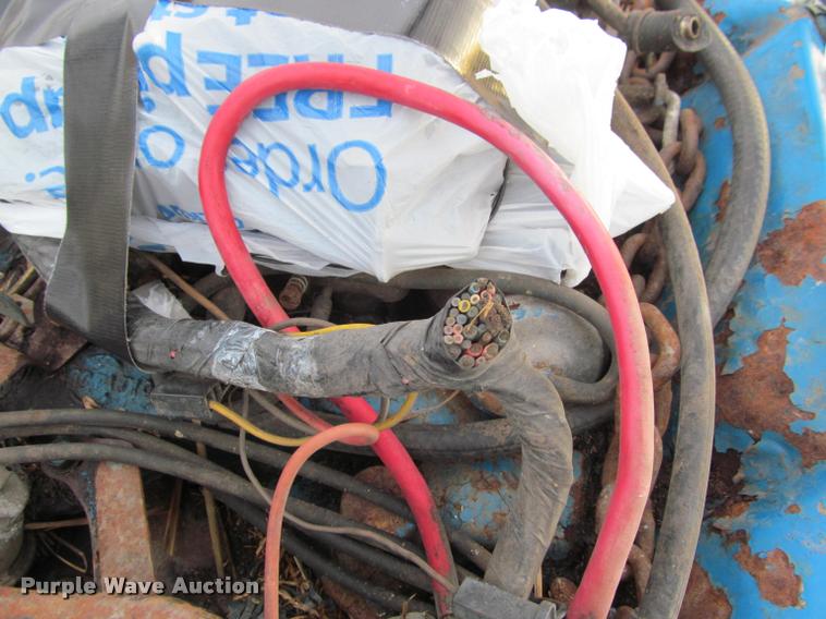 image for item DT9699 1991 Ford pickup truck bed trailer