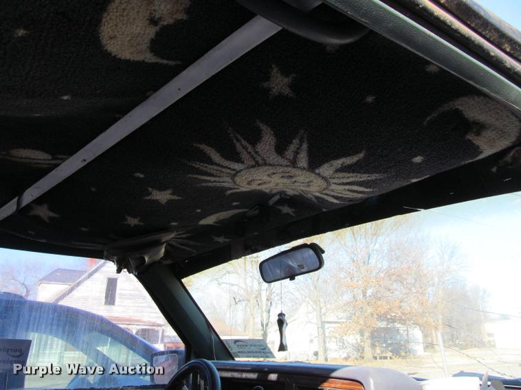 image for item J2651 1988 Dodge Dakota pickup truck