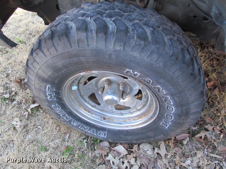 image for item J2651 1988 Dodge Dakota pickup truck