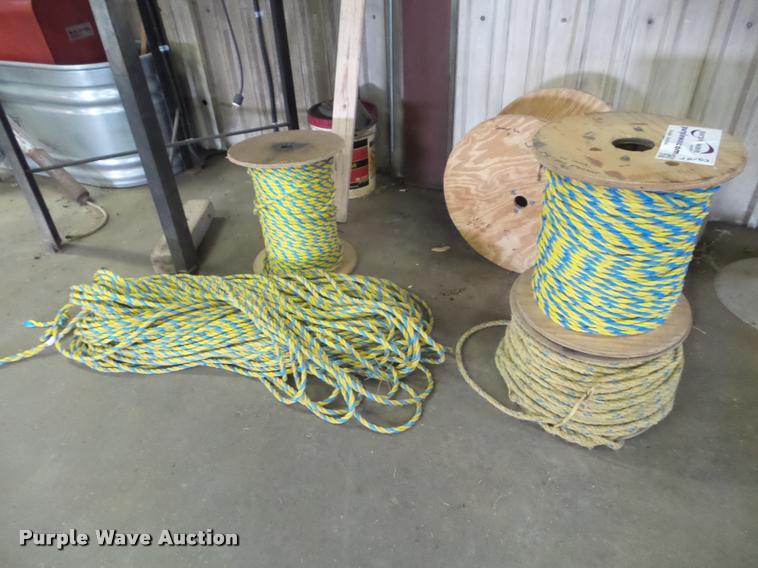 image for item J8763 (5) spools of poly rope