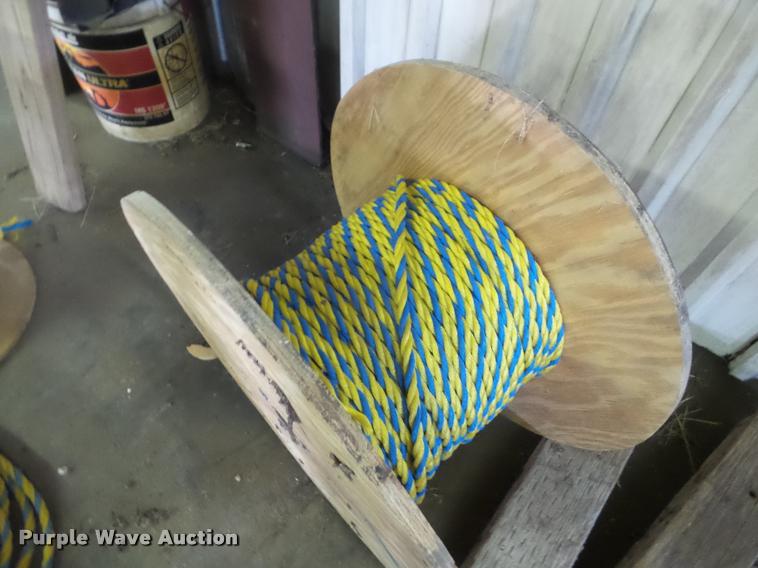 image for item J8763 (5) spools of poly rope