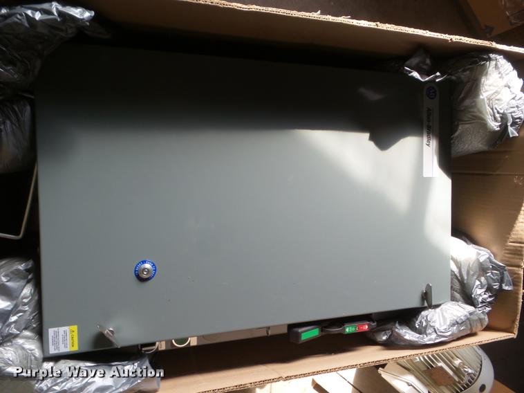 image for item J8775 Allen Bradley pump control panel