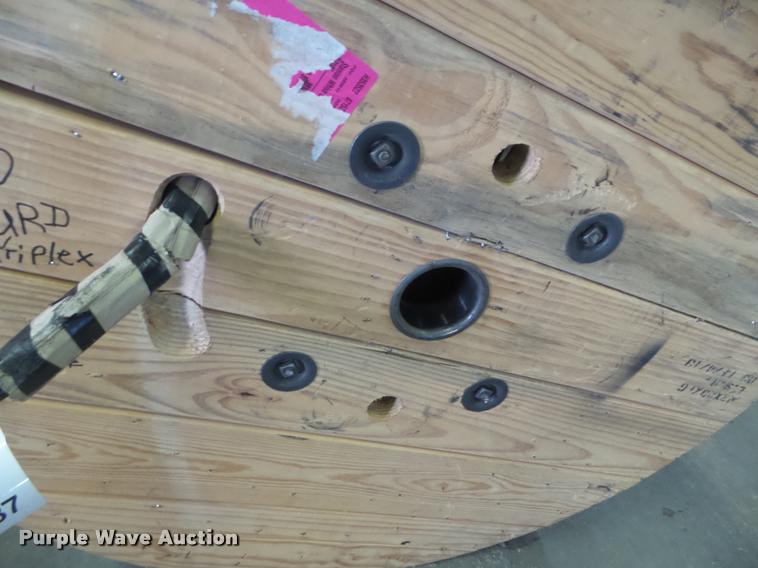 image for item J8787 782' of 1/0 URD Triplex cable