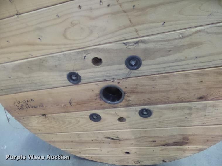 image for item J8787 782' of 1/0 URD Triplex cable