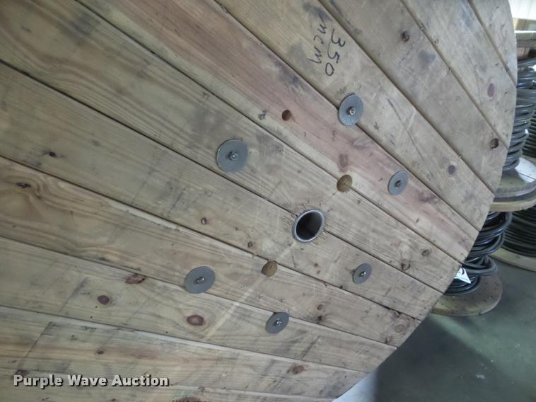 image for item J8788 1,500' of 350 MCM aluminum cable