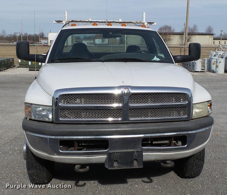 image for item K3392 2002 Dodge Ram 3500 utility truck