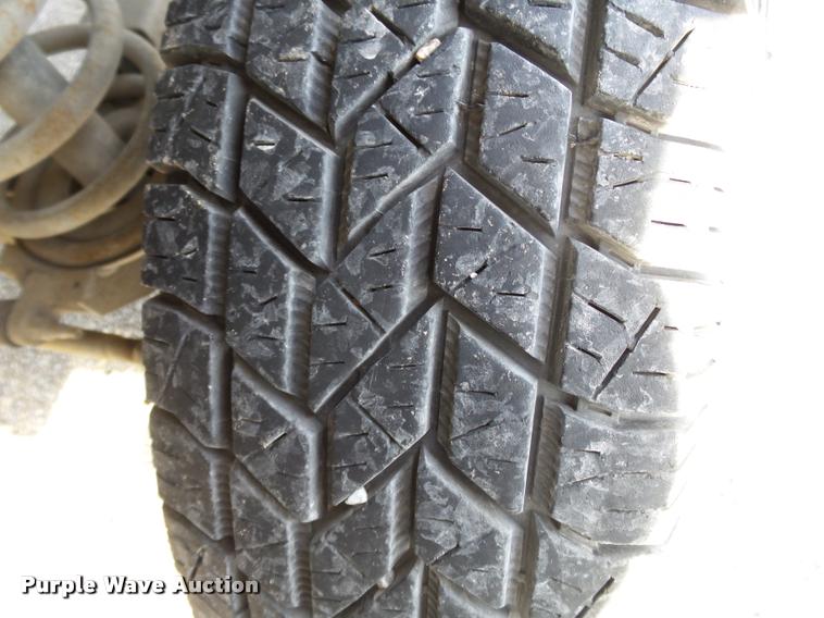 image for item K3392 2002 Dodge Ram 3500 utility truck