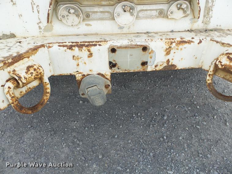 image for item K3392 2002 Dodge Ram 3500 utility truck