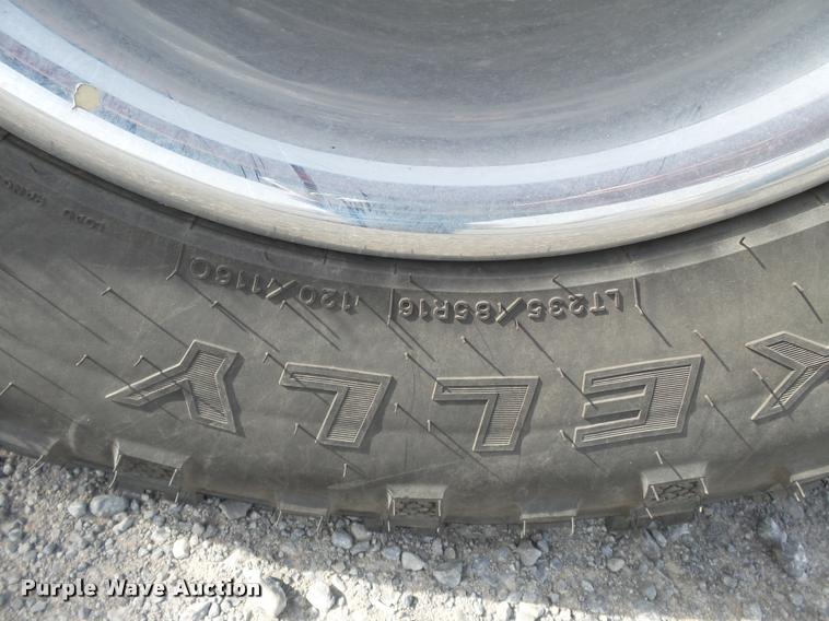 image for item K3392 2002 Dodge Ram 3500 utility truck