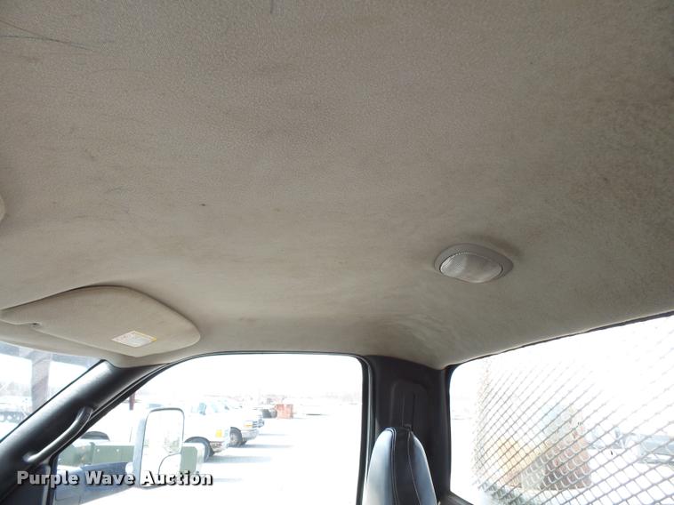 image for item K3392 2002 Dodge Ram 3500 utility truck