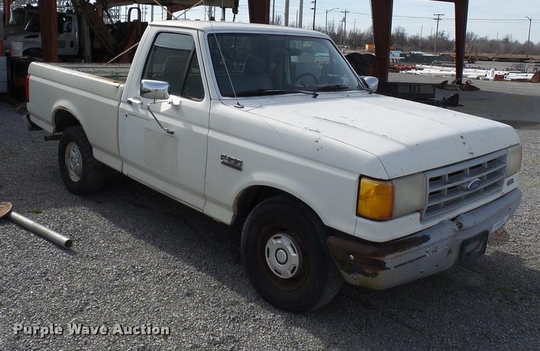 image for item K3393 1991 Ford F150 pickup truck